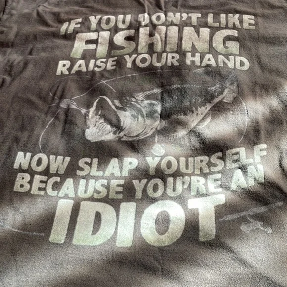 *SOLD* Mens fishing t shirt - Picture 2 of 4